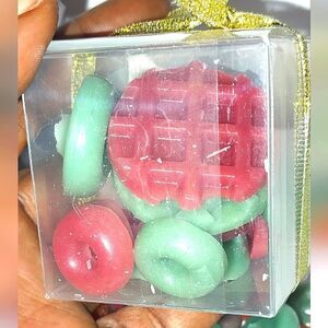 Hand crafted wonderful Candy-Land wax melts